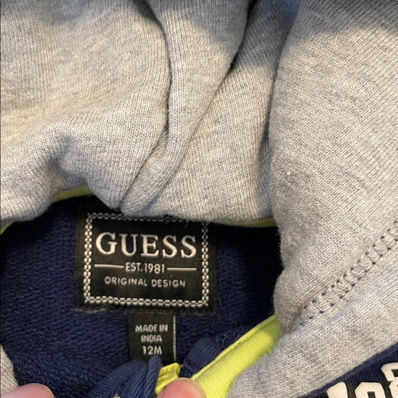 Guess Sweatshirts 12 month boys - Picture 3 of 4